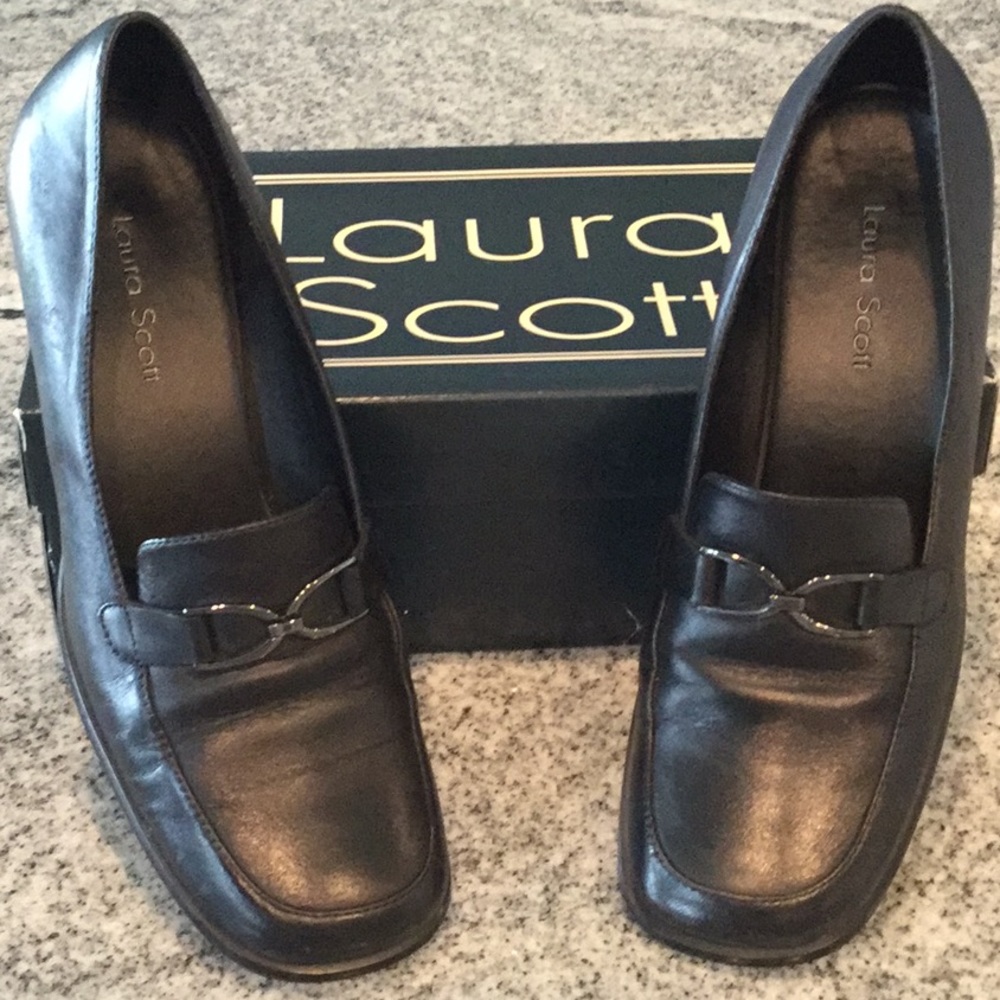 Laura Scott SZ 9 Heels